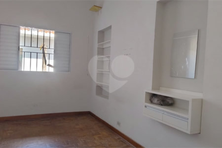 Casa à venda com 5 quartos, sendo 2 suítes,  em Jardim Santa Carolina, Mogi das Cruzes, SP