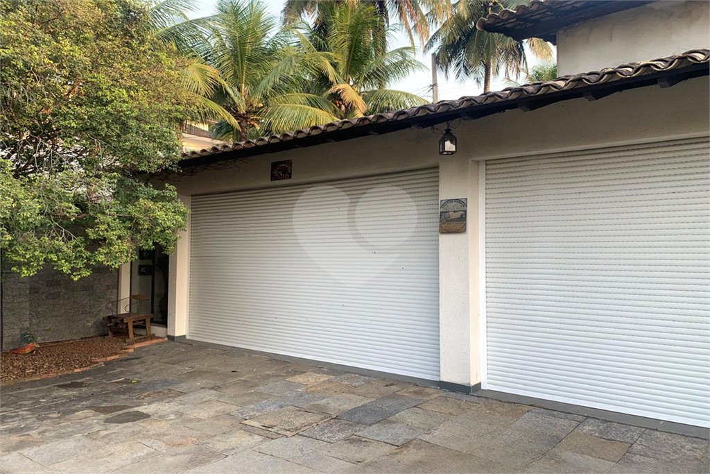 Casa à venda com 4 quartos, sendo 3 suítes, no condomínio Mirante da Barra, Rio de Janeiro - RJ