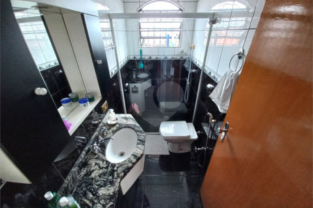 Sobrado à venda com 3 quartos, sendo 1 suíte, em Jardim Umarizal, São Paulo, SP