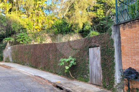 Terreno à venda em Jardim Sílvia (zona Oeste), São Paulo, SP