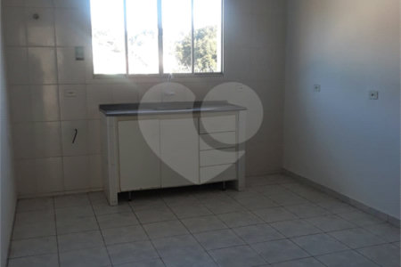 Sobrado para alugar com 3 quartos, sendo 1 suíte, em Esplanada Mendes Moraes, São Roque, SP