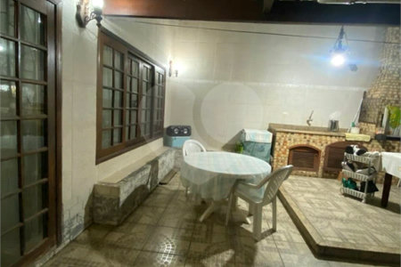 Casa à venda com 3 quartos em Santa Cruz, Rio de Janeiro, RJ