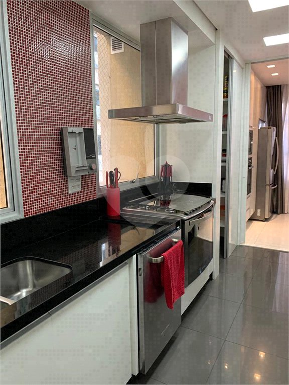 Apartamento à venda com 3 suítes em Vila Buarque, São Paulo, SP