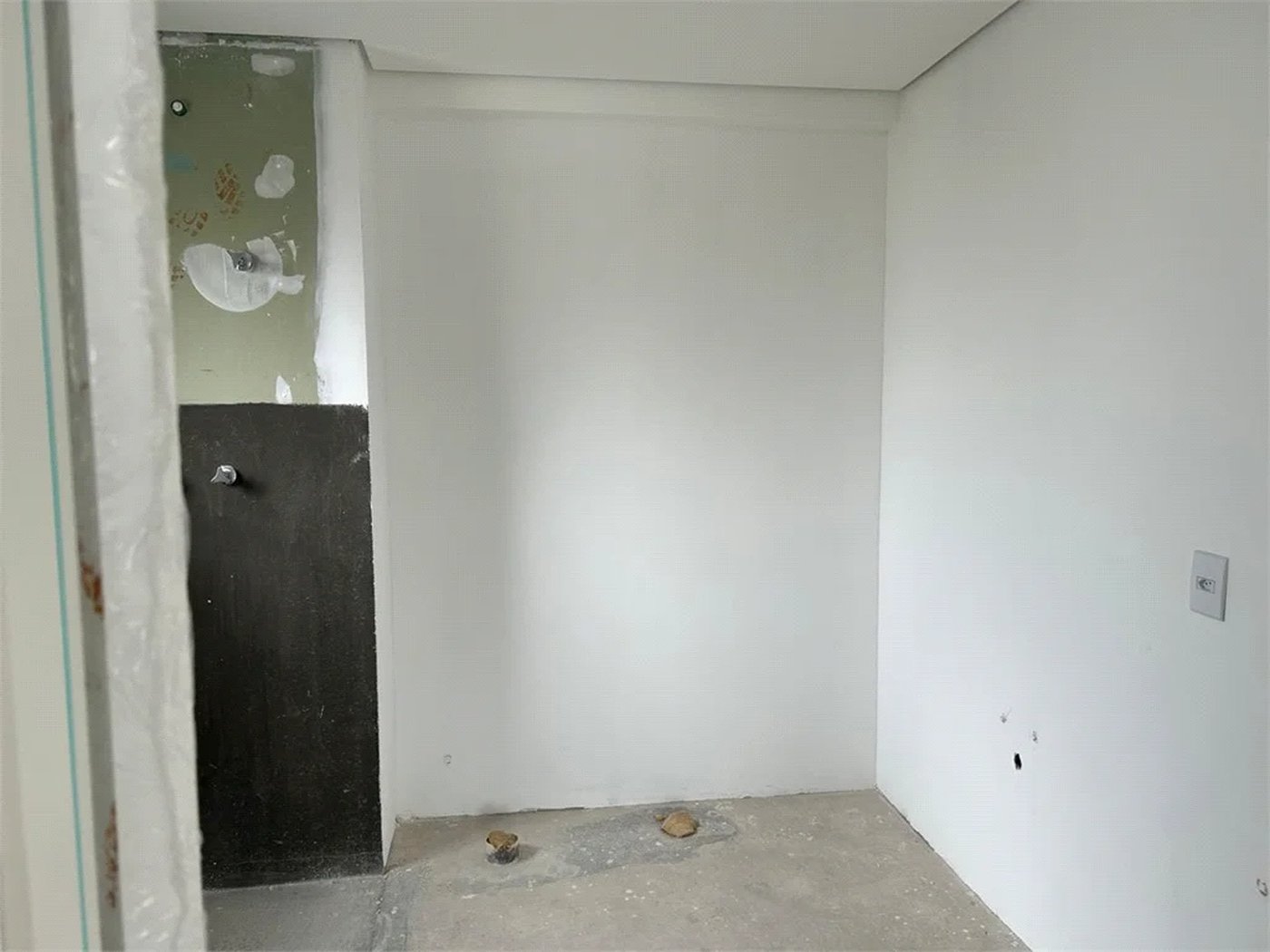 Apartamento à venda com 2 suítes em Cerqueira César, São Paulo, SP
