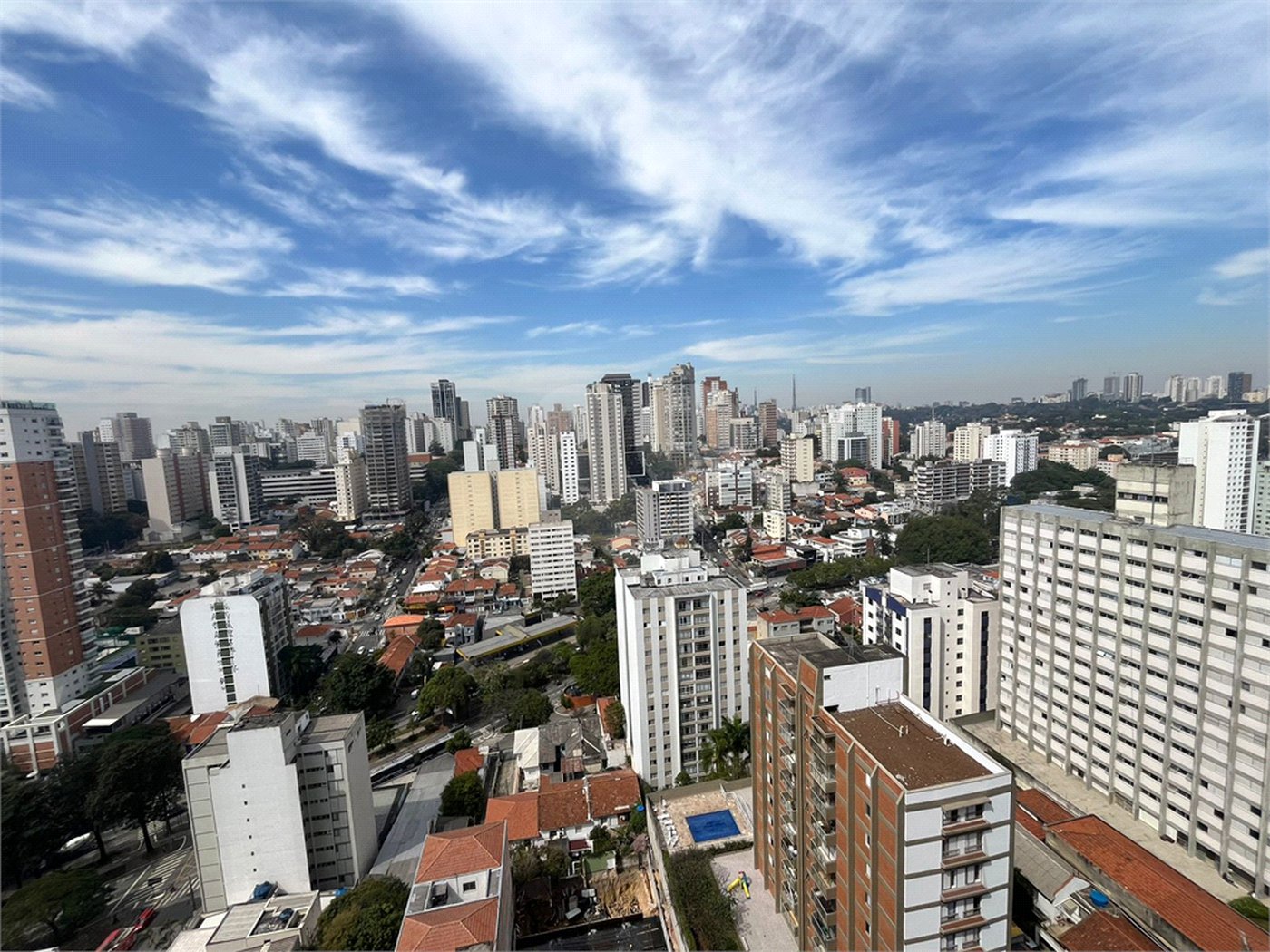 Apartamento à venda ou para alugar com 3 suítes em Perdizes, São Paulo, SP