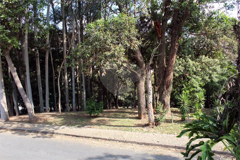Casa à venda com 4 quartos, sendo 2 suítes, em Jardim Leonor, São Paulo, SP