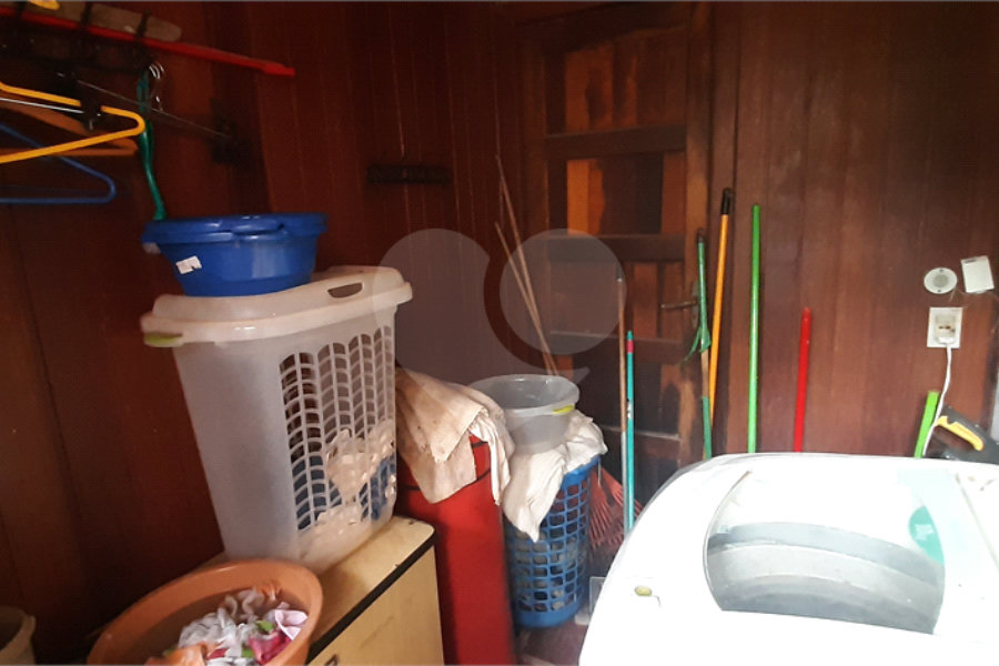 Casa à venda com 4 quartos, sendo 2 suítes, no condomínio Associação Reserva das Hortênsias, Mairiporã - SP
