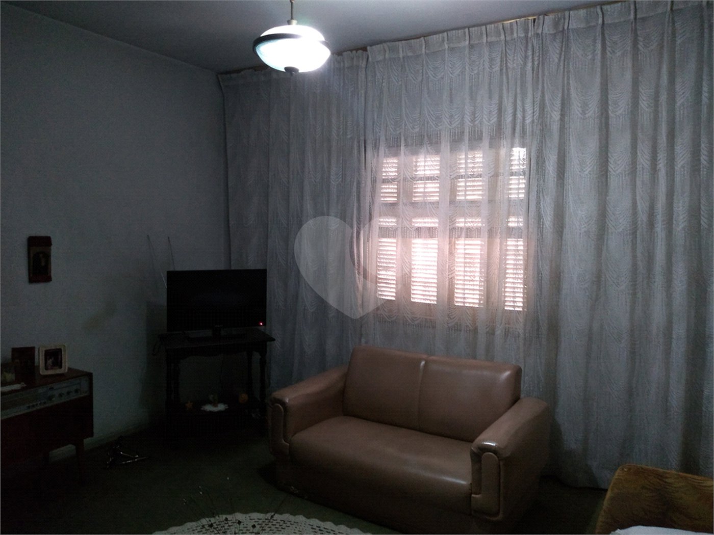 Casa à venda com 4 quartos, sendo 1 suíte, em Campo Belo, São Paulo, SP