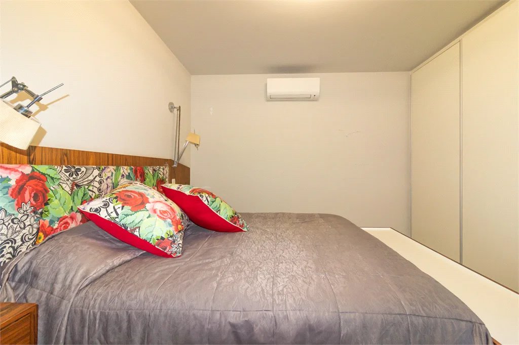 Casa à venda ou para alugar com 3 quartos, sendo 1 suíte, em Butantã, São Paulo, SP