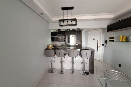 Apartamento à venda com 3 quartos, sendo 1 suíte,  em Vila Gustavo, São Paulo, SP