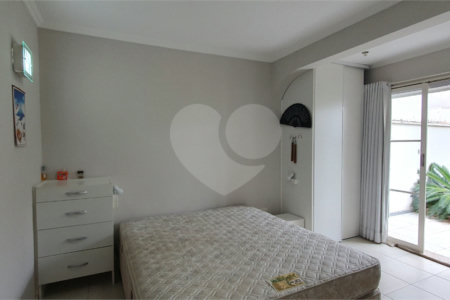 Casa à venda com 4 quartos, sendo 3 suítes, no condomínio Vila Inglesa, Sorocaba - SP