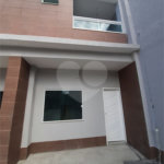 Casa à venda com 2 suítes no condomínio Residencial Marlene Correia, Rio de Janeiro - RJ