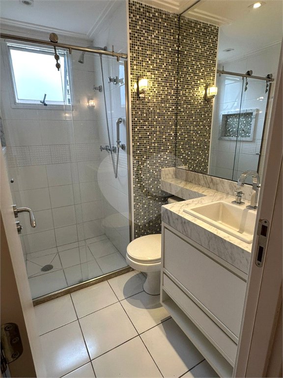 Apartamento à venda com 3 quartos, sendo 1 suíte, em Lar São Paulo, São Paulo, SP