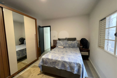 Sobrado à venda com 3 quartos, sendo 1 suíte, em Lopes de Oliveira, Sorocaba, SP