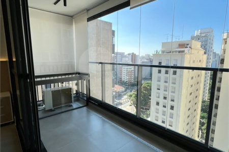 Studio locado á venda perto do metrô no Campo Belo, São Paulo - SP