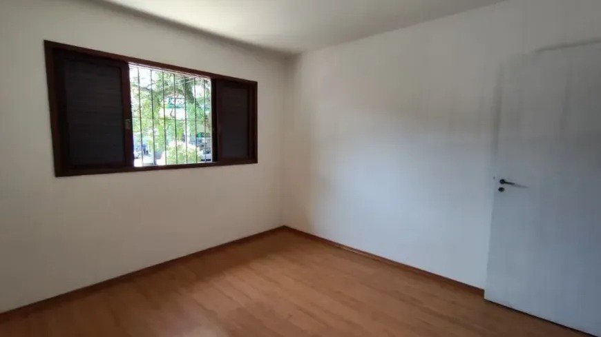 Casa à venda com 3 quartos em Jardim Ester Yolanda, São Paulo, SP