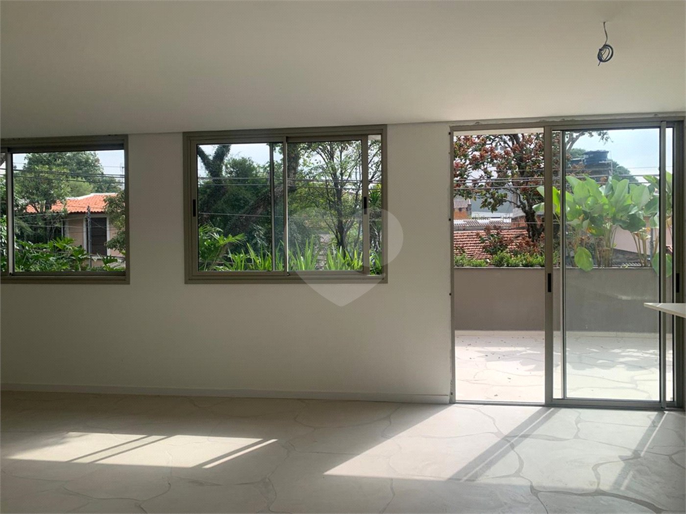 Apartamento à venda com 2 suítes em Vila Madalena, São Paulo, SP