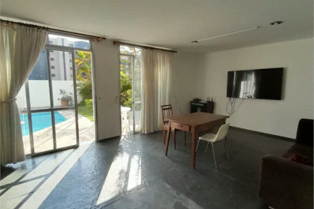 Casa para alugar com 3 quartos, sendo 1 suíte,  em Vila Sônia, São Paulo, SP