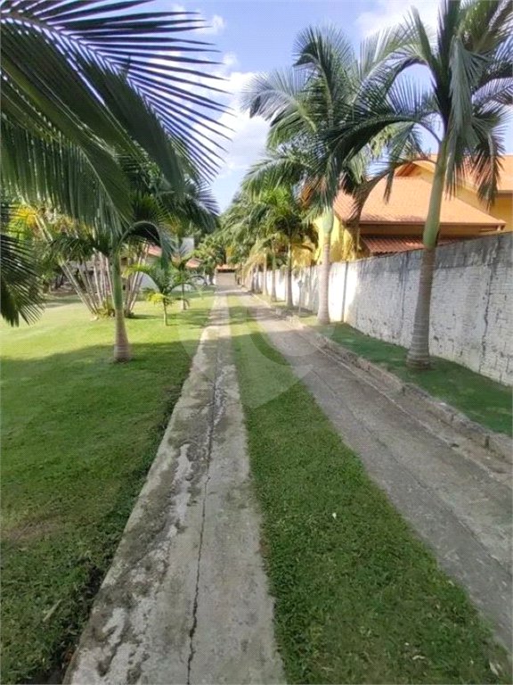 Casa à venda com 5 quartos, sendo 4 suítes, no condomínio Chácaras Flórida, Itu - SP