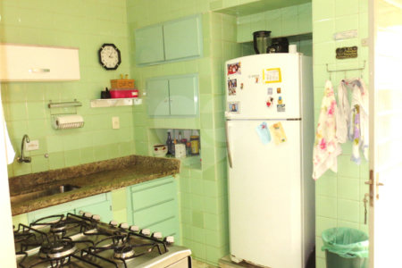 Sobrado à venda com 4 quartos, sendo 1 suíte, em Cambuci, São Paulo, SP