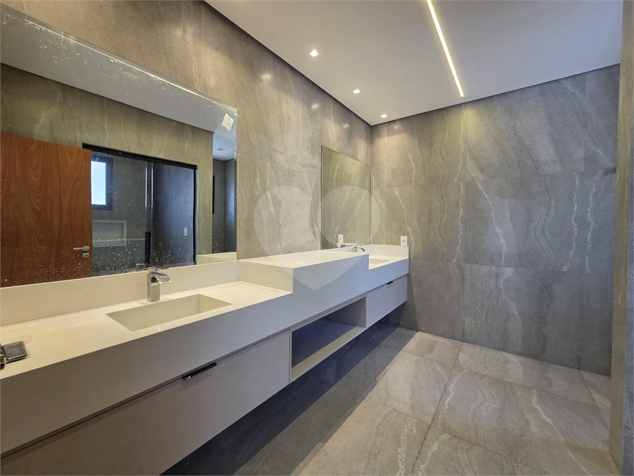 Casa à venda com 5 suítes no condomínio Fazenda Imperial, Sorocaba - SP