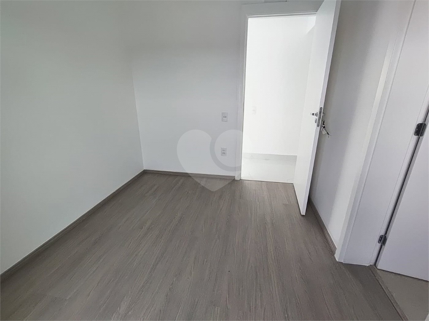 Apartamento à venda com 3 suítes em Parque Campolim, Sorocaba, SP