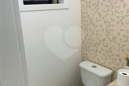 Sobrado à venda com 3 quartos, sendo 1 suíte, em Residencial Novo Horizonte I, Mogi das Cruzes, SP