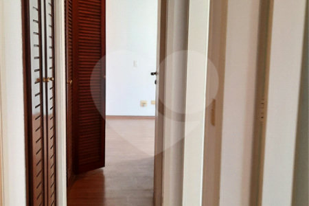 Apartamento à venda com 3 quartos, sendo 1 suíte, em Jardim Marajoara, São Paulo, SP