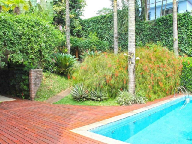 Sobrado à venda com 4 suítes em Alto da Boa Vista, São Paulo, SP