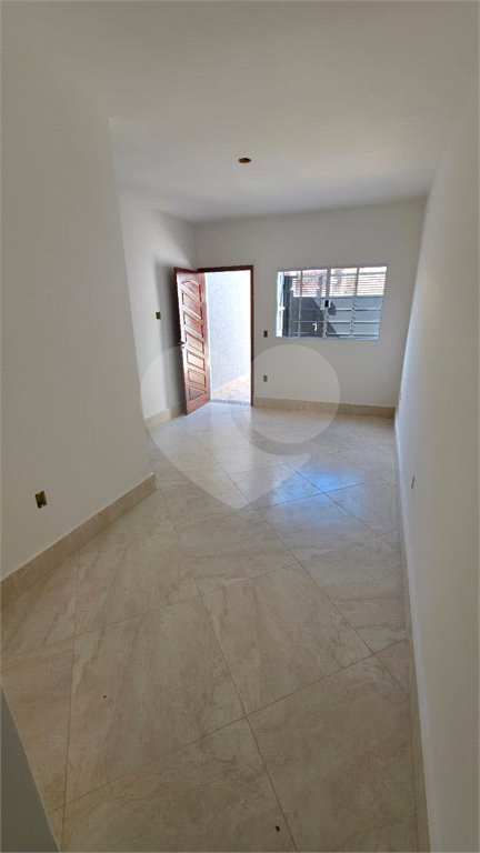 Sobrado à venda com 2 quartos em Guaianazes, São Paulo, SP