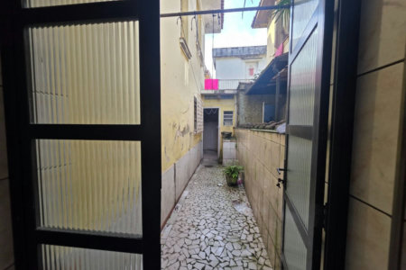 Sobrado com 3 dormitórios à venda, 129 m² por R$ 638.000,00 - Encruzilhada - Santos/SP