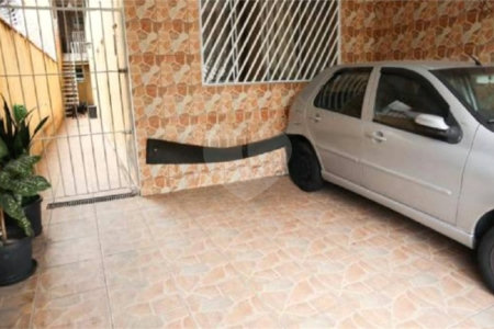 Casa à venda com 3 quartos, sendo 1 suíte,  em Vila Nova Carolina, São Paulo, SP