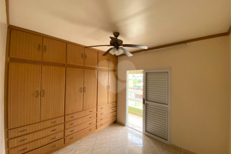 Casa à venda com 6 quartos, sendo 1 suíte, no condomínio Horizonte Azul I, Itupeva - SP