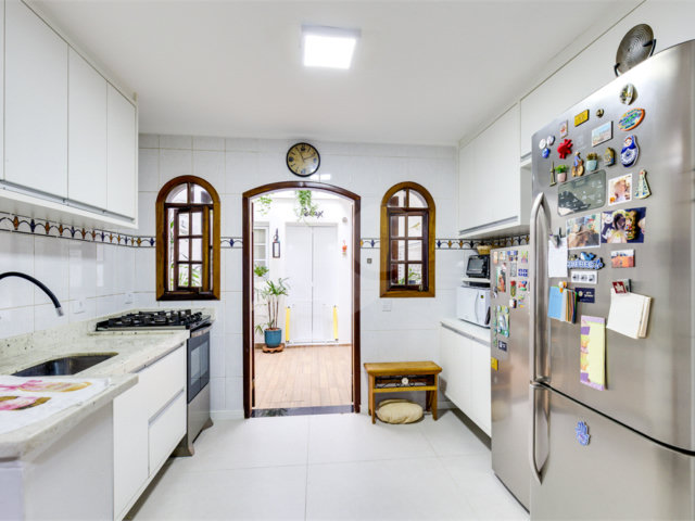 Casa à venda com 3 quartos, sendo 1 suíte,  no condomínio Village Bahamas, São Paulo - SP