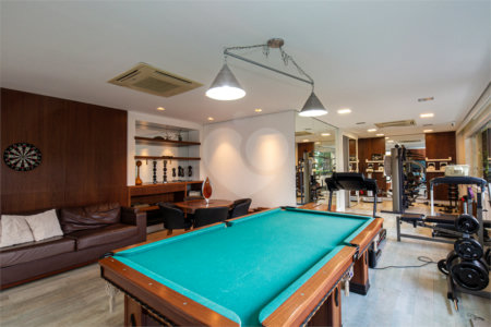 Casa à venda com 5 suítes em Jardim Cordeiro, São Paulo, SP