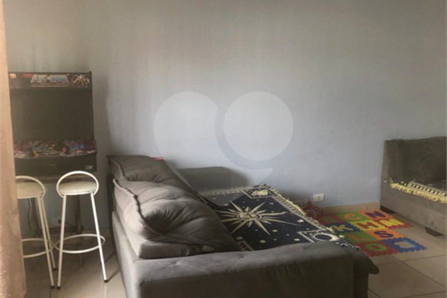 Sobrado à venda com 2 quartos em Artur Alvim, São Paulo, SP