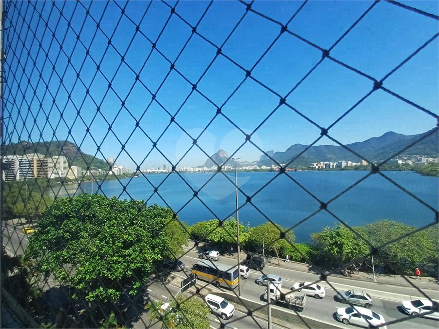 Apartamento à venda com 3 quartos, sendo 1 suíte,  em Lagoa, Rio de Janeiro, RJ