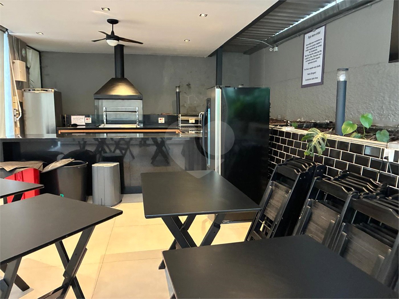 Apartamento à venda com 3 quartos, sendo 1 suíte, em Jardim Paulista, São Paulo, SP