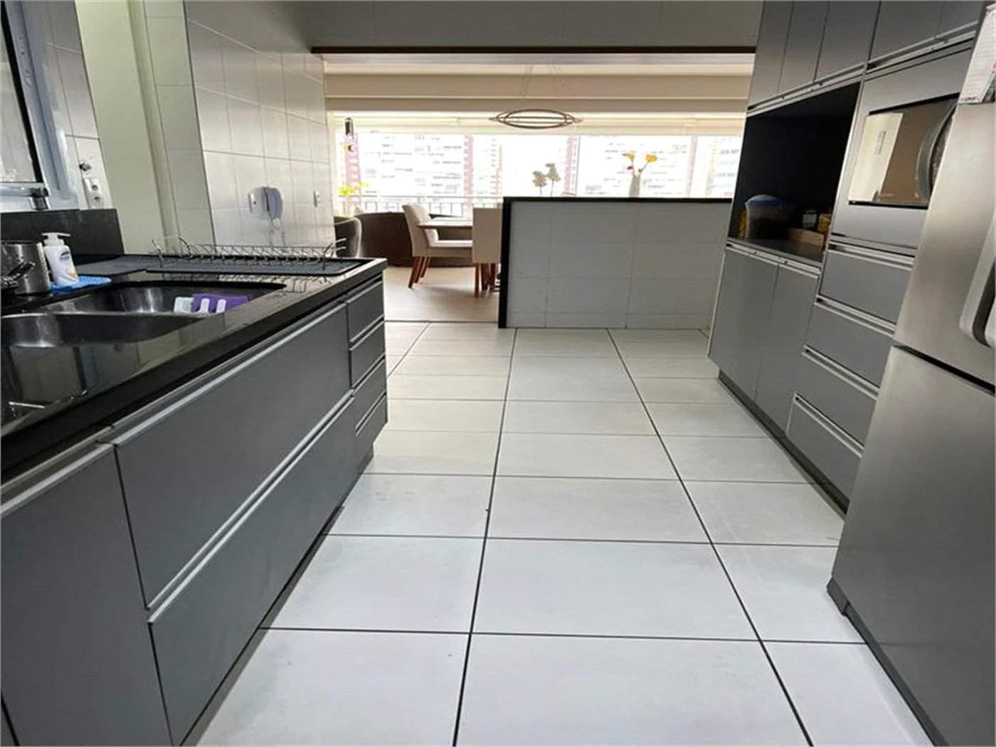 Apartamento à venda com 3 suítes em Jardim Caboré, São Paulo, SP