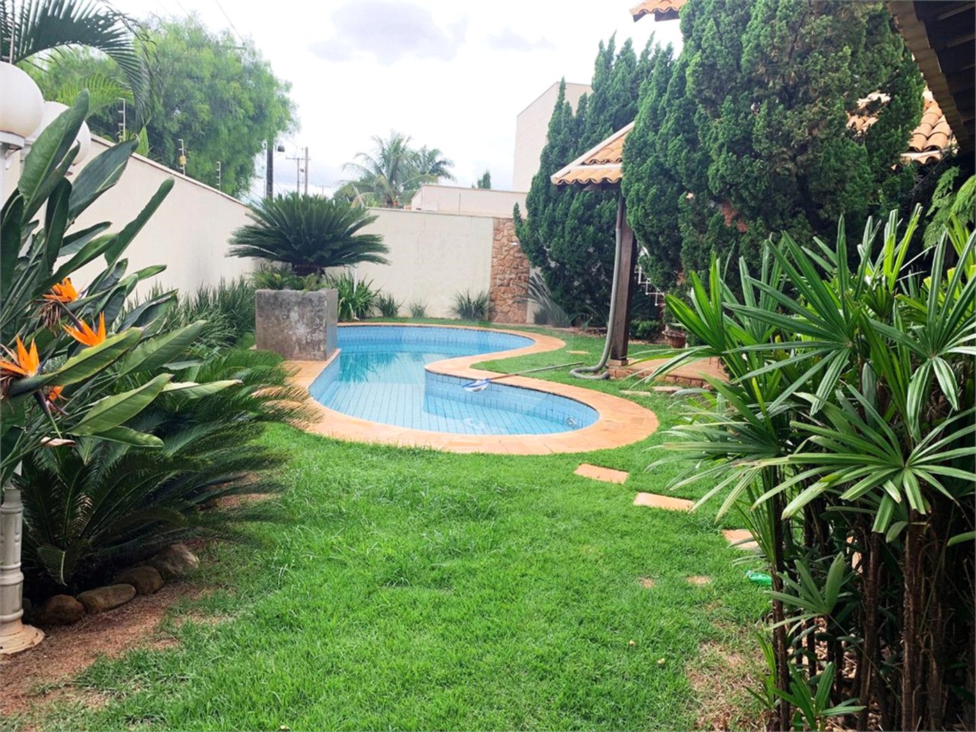 Sobrado à venda com 3 suítes em Vila Velosa, Araraquara, SP