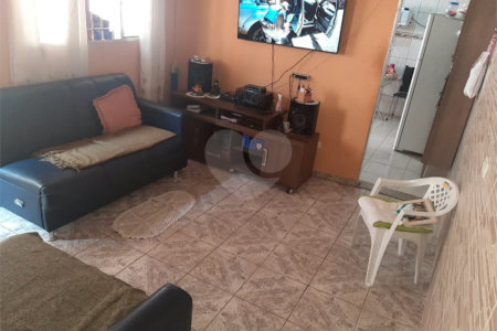 Casa à venda com 3 quartos em Vila Inácio, São Paulo, SP