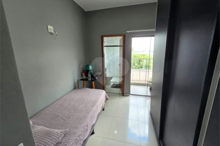 Casa à venda com 3 quartos, sendo 2 suítes,  no condomínio Residencial Marina, Itapetininga - SP