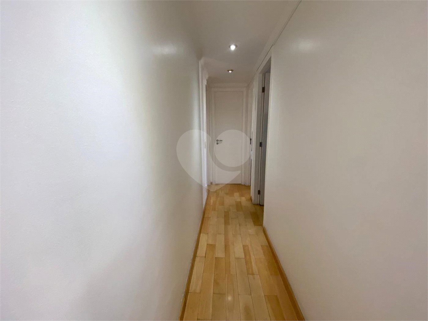 Apartamento à venda com 4 quartos, sendo 2 suítes, em Vila Hamburguesa, São Paulo, SP