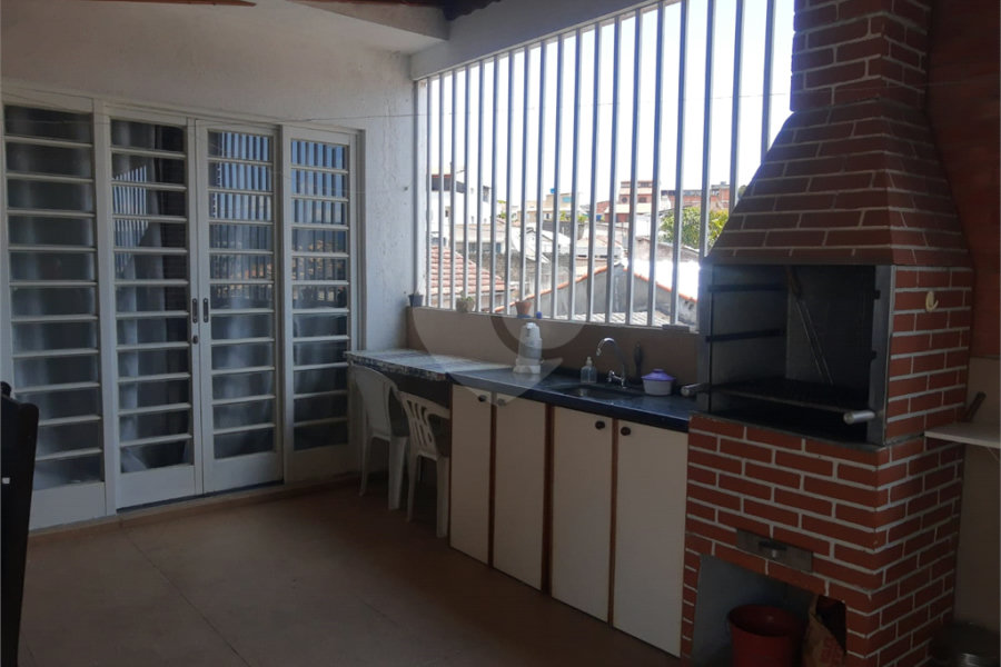 Sobrado à venda com 4 quartos, sendo 2 suítes, em Tucuruvi, São Paulo, SP
