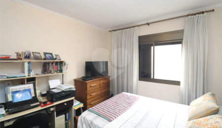 Apartamento à venda com 3 quartos, sendo 1 suíte,  em Vila Maria Alta, São Paulo, SP