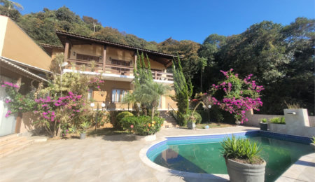 Casa para alugar com 5 quartos, sendo 2 suítes,  no condomínio Alpes de Caieiras, Caieiras - SP
