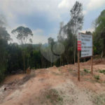 Terreno à venda no condomínio Alpes da Cantareira, Mairiporã - SP