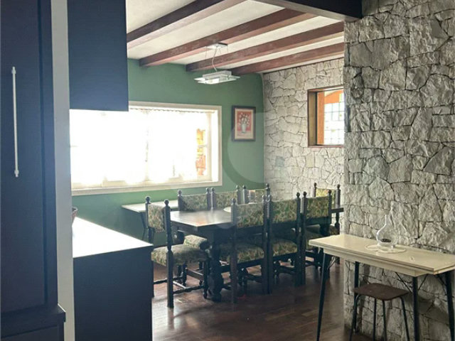 Casa à venda com 3 quartos, sendo 1 suíte,  em Interlagos, São Paulo, SP