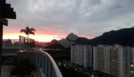 Apartamento à venda com 4 quartos, sendo 2 suítes,  em Jacarepaguá, Rio de Janeiro, RJ