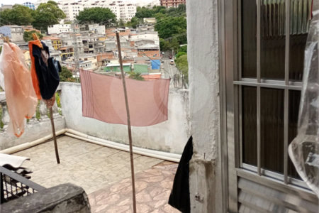 Sobrado à venda com 3 quartos em Vila Menck, Osasco, SP